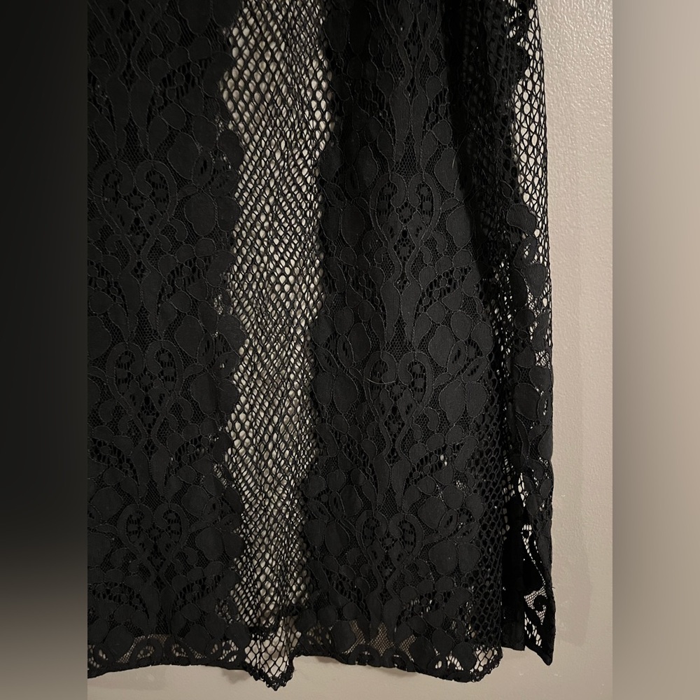 Torrid Fishnet and Lace Tank - Picture 4 of 6